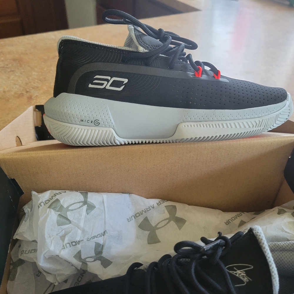 Under armour UA Stephen curry shoes size 3.5
